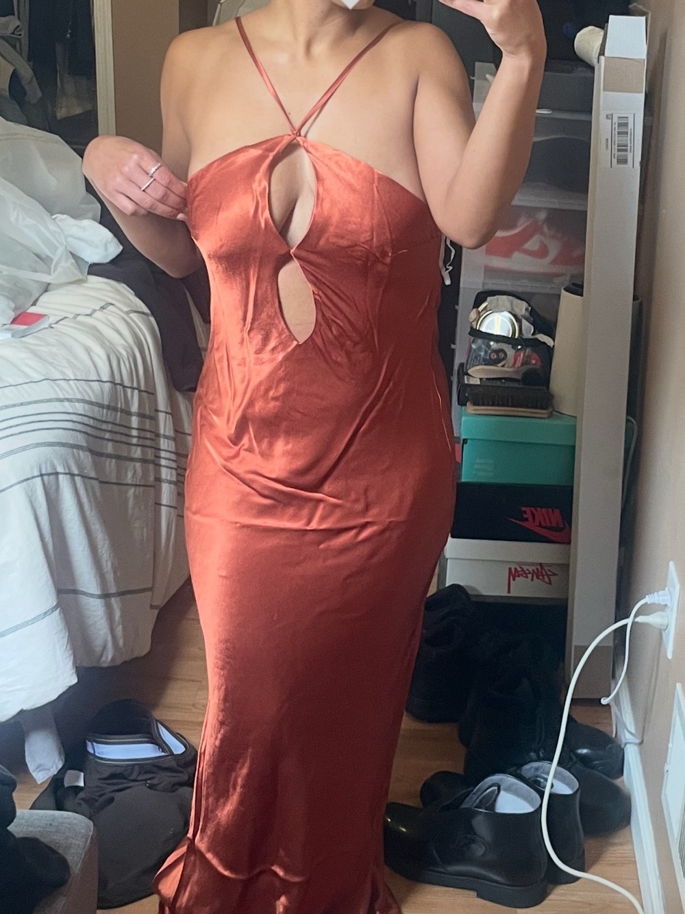 Meski lucia satin cut out maxi dress - Picture 6 of 7